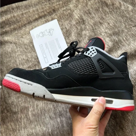 Jordan 4 bred 2019 size 9.5 Athletic Shoes